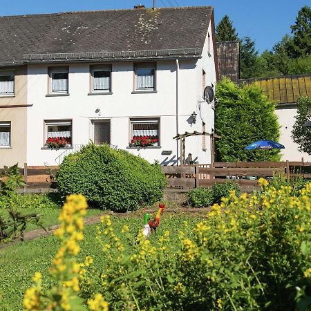 Spacious Holiday Home In Ulmen Near The Centre Esterno foto